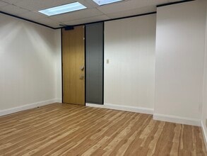 11615 Forest Central Dr, Dallas, TX for lease Interior Photo- Image 2 of 7