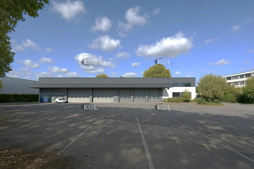 Flex in Villeneuve-la-Garenne for lease - Building Photo - Image 1 of 11