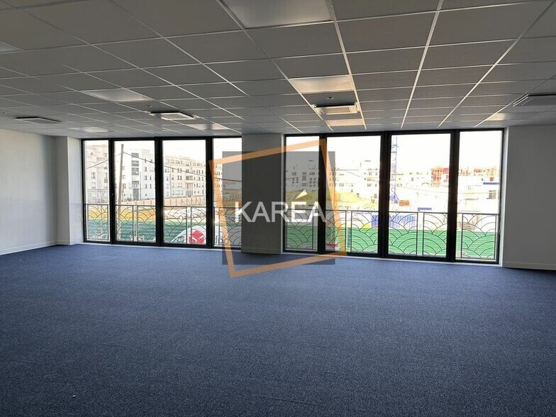 Office in Chessy for lease - Interior Photo - Image 3 of 5