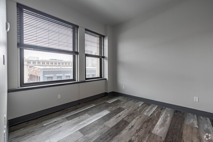 830 Main St, Cincinnati, OH à louer - Photo intérieure - Image 2 de 32