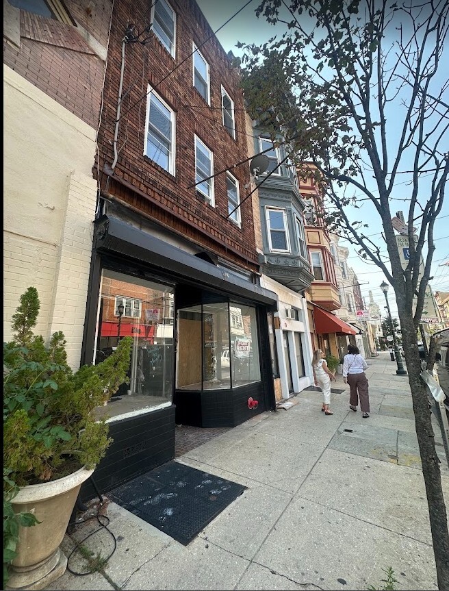 703 S 4th St, Philadelphia, PA for lease Building Photo- Image 1 of 4