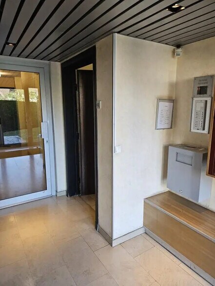 Bureau dans Saint-Maur-des-Fossés à vendre - Photo du bâtiment - Image 3 de 25