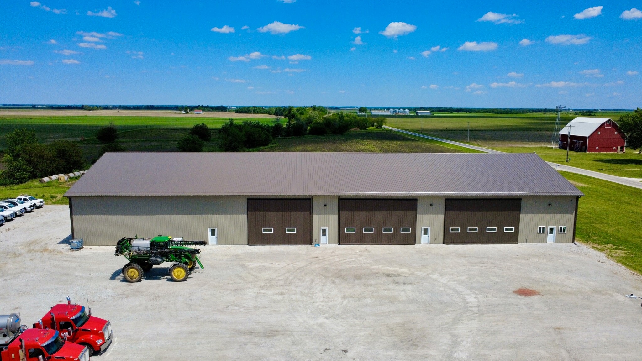1830 E County Road 2100, Burnside, IL à vendre Photo du bâtiment- Image 1 de 11