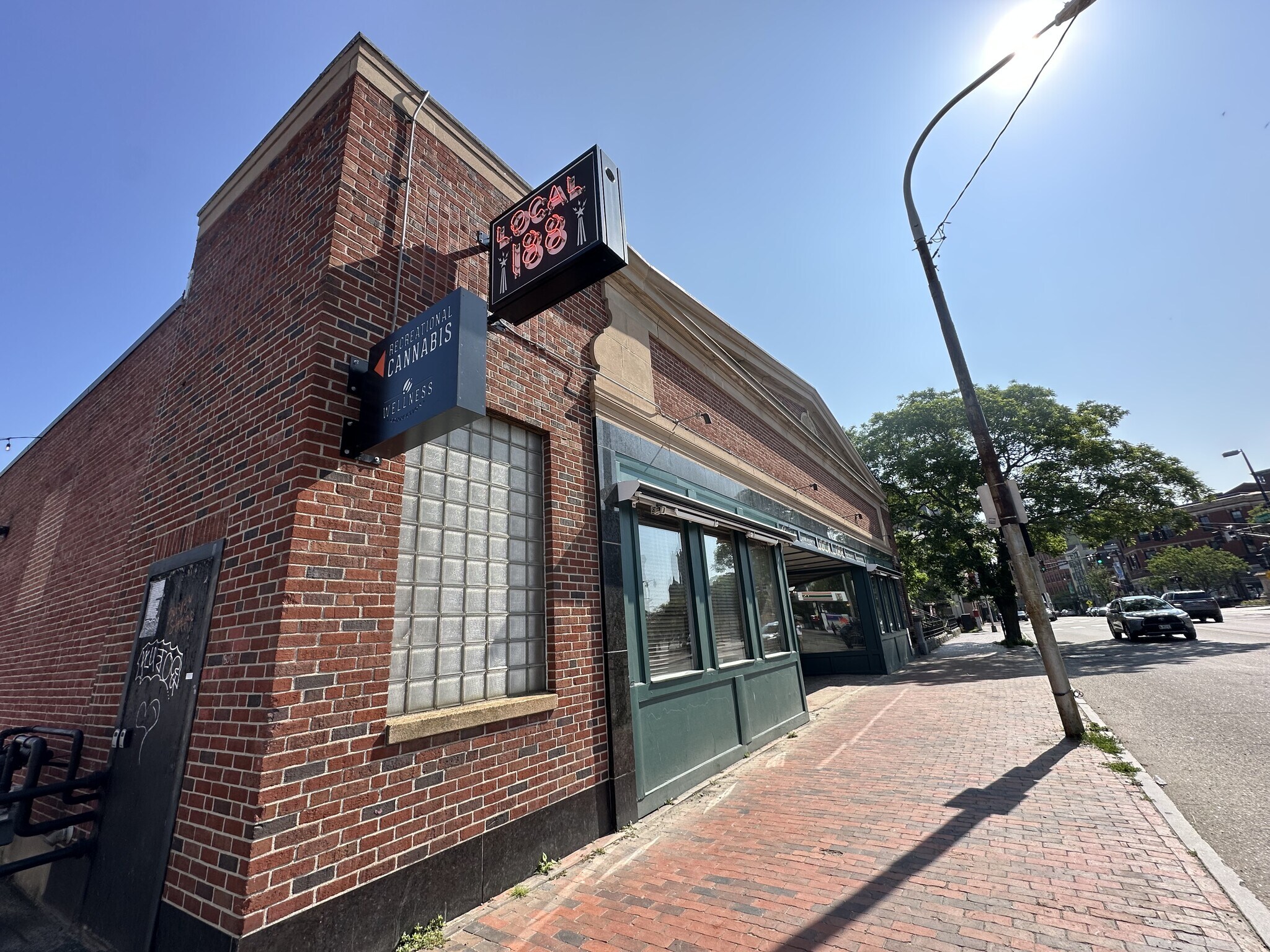 685 Congress St, Portland, ME à vendre Photo du bâtiment- Image 1 de 1