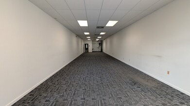 6941 SW 196th Ave, Pembroke Pines, FL for lease Interior Photo- Image 1 of 2