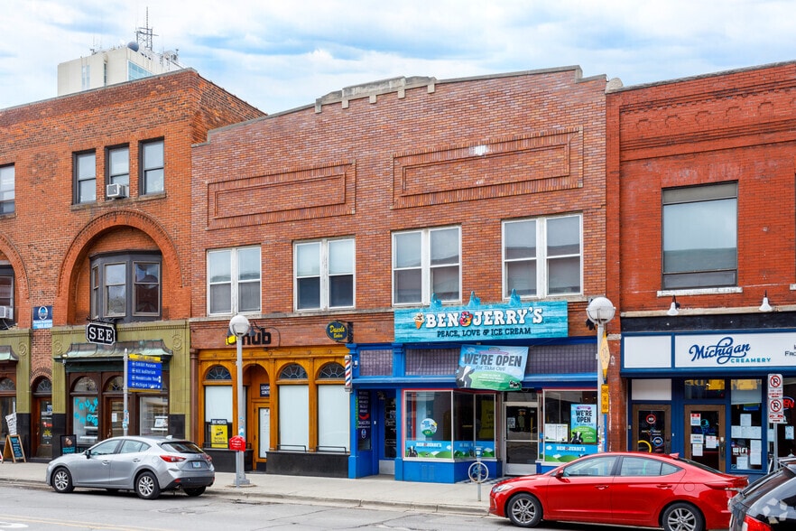 304-306 S State St, Ann Arbor, MI for lease - Building Photo - Image 3 of 8