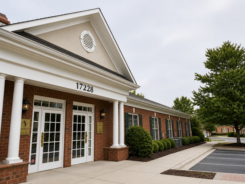 17228 Lancaster Hwy, Charlotte, NC for lease - Building Photo - Image 2 of 19