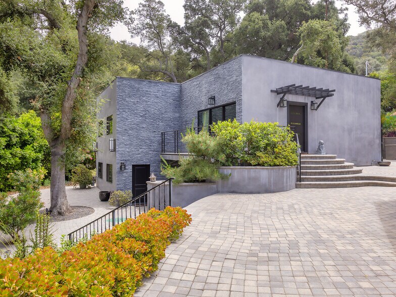 7580 McGroarty Ter, Tujunga, CA à vendre - Photo du bâtiment - Image 3 de 74