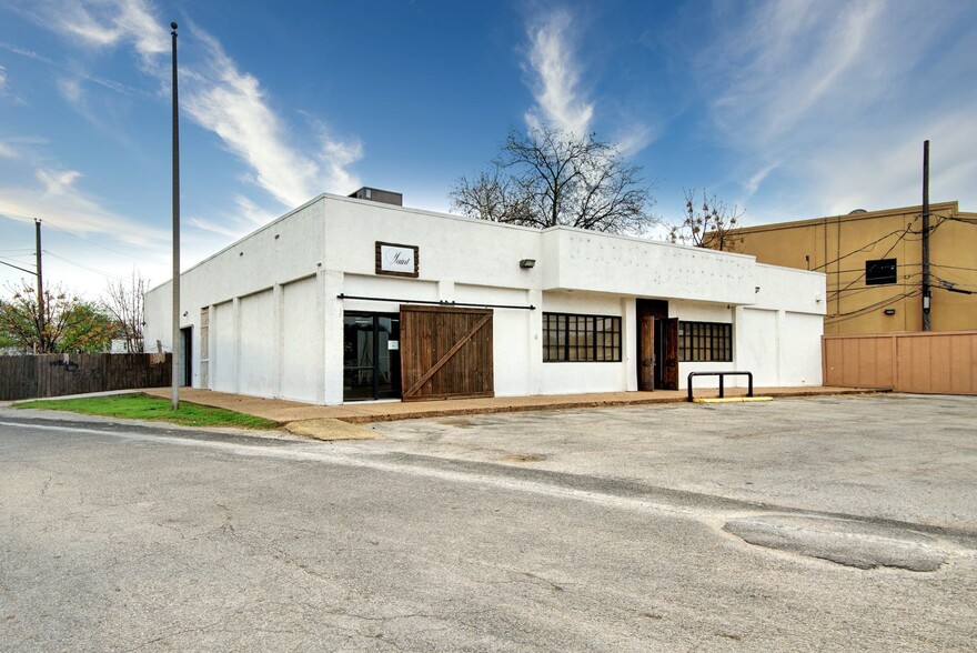 5209 Cameron Rd, Austin, TX à vendre - Photo du bâtiment - Image 1 de 1