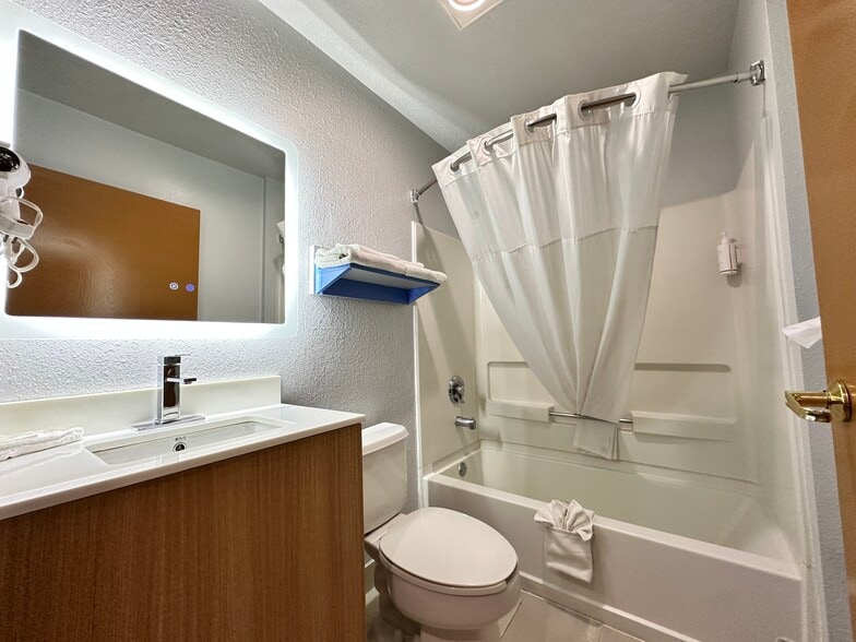 3270 W Historic Highway 66, Gallup, NM for sale - Interior Photo - Image 3 of 8
