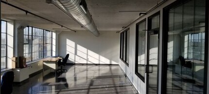 201 N Main St, Fort Atkinson, WI for lease Interior Photo- Image 1 of 5