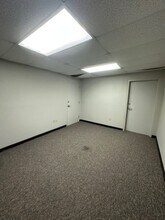 502-880 Kingwood Dr, Humble, TX à louer Photo intérieure- Image 2 de 3