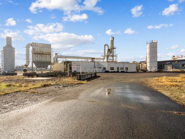 405 Hoosier, Stanfield, OR for lease - Primary Photo - Image 1 of 57