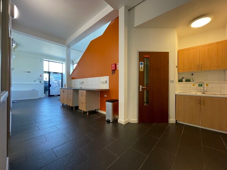 Moat Way, Sevington à louer - Photo du bâtiment - Image 3 de 9