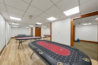 150 W End Ave, Somerville, NJ à louer Photo intérieure- Image 2 de 18