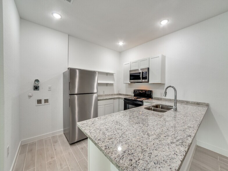 1501 E Southcross Blvd, San Antonio, TX à vendre - Photo intérieure - Image 3 de 12