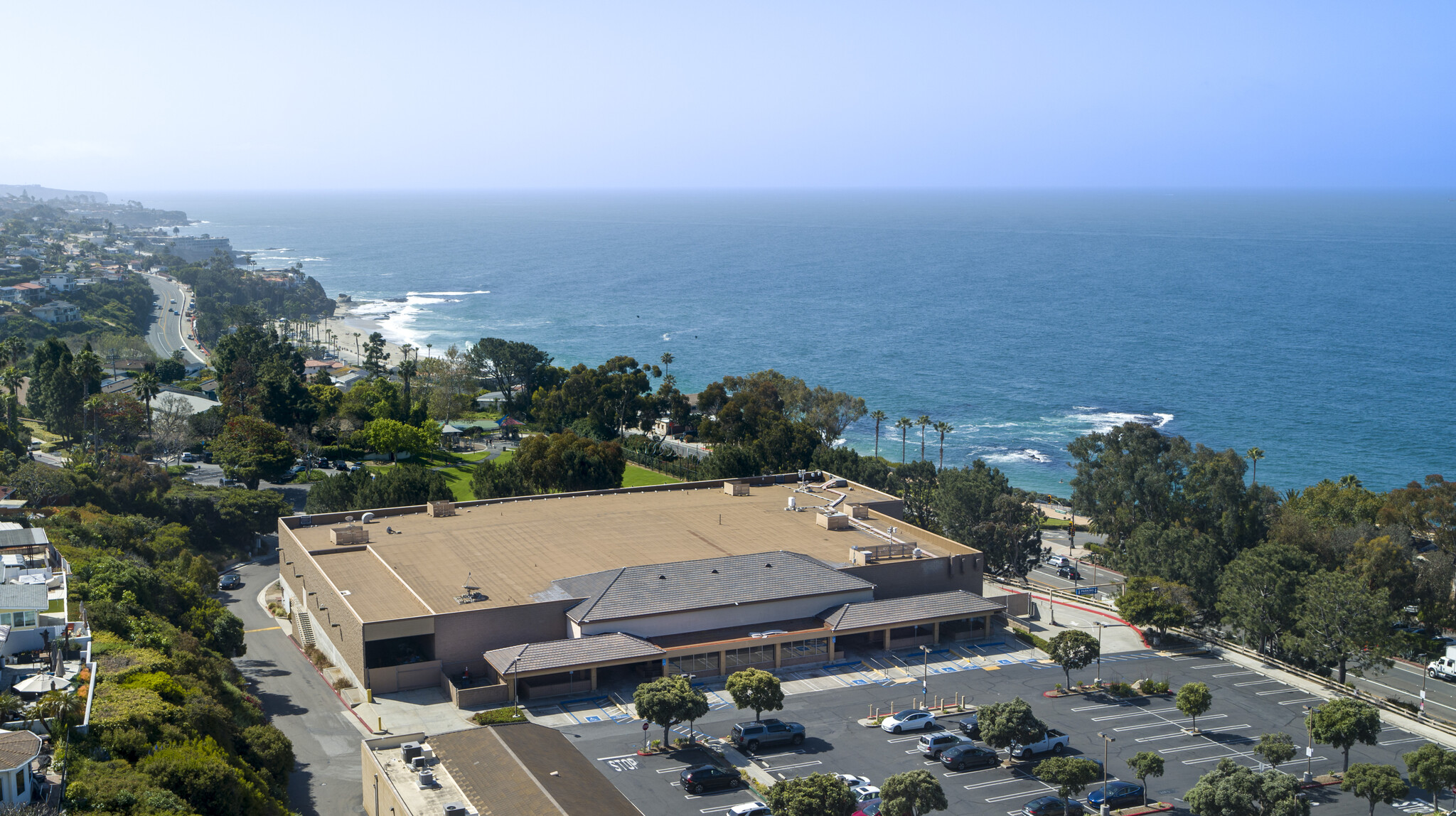 30922 Coast Hwy, Laguna Beach, CA à louer Photo du b timent- Image 1 de 11