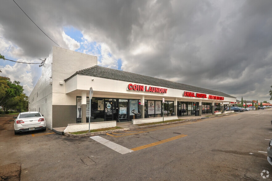 5424-5464 N University Dr, Lauderhill, FL for lease - Building Photo - Image 2 of 4