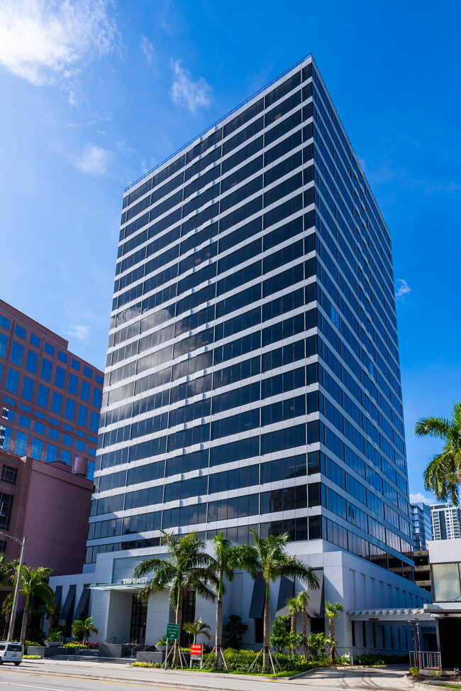 Plus de détails pour 110 E Broward Blvd, Fort Lauderdale, FL - Bureau à louer