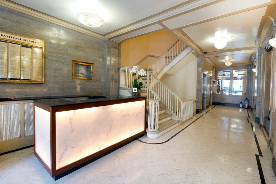 267 Fifth Ave, New York, NY for lease - Interior Photo - Image 3 of 9