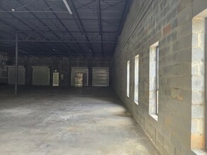 1803 Associates Ln, Charlotte, NC for lease Interior Photo- Image 1 of 7