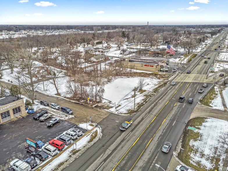 10854 Allen Rd, Taylor, MI à vendre - Photo du bâtiment - Image 3 de 7