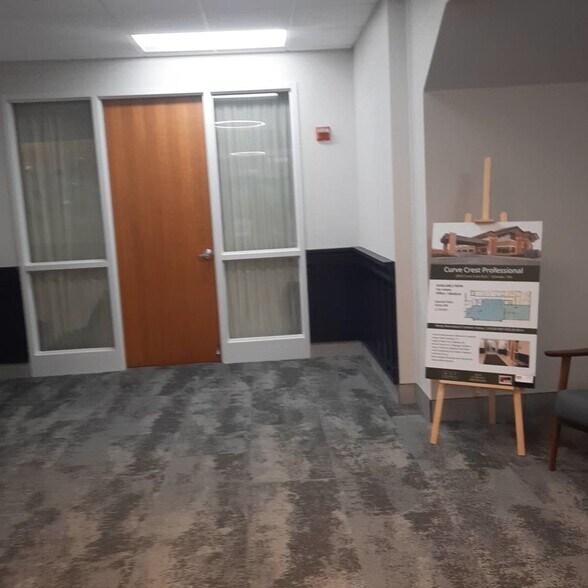 2830 Curve Crest Blvd W, Stillwater, MN à vendre - Vidéo sur l’inscription commerciale - Image 2 de 7