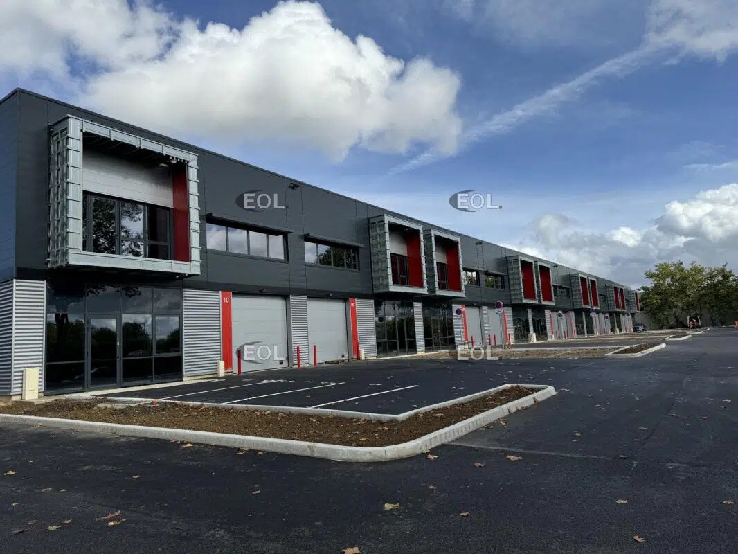 Flex dans Bondoufle à louer Photo du bâtiment- Image 1 de 2