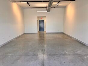 300 E Front St, Arlington, TX for lease Interior Photo- Image 1 of 6