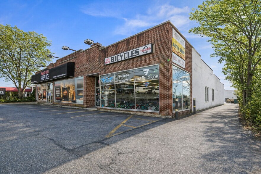 318 E Main St, Patchogue, NY à vendre - Photo du bâtiment - Image 3 de 31