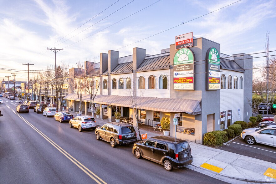 4803-4831 NE Fremont St, Portland, OR à louer - Photo principale - Image 1 de 5