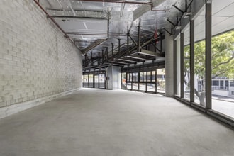 152 Wharf St, Spring Hill for lease Interior Photo- Image 2 of 3