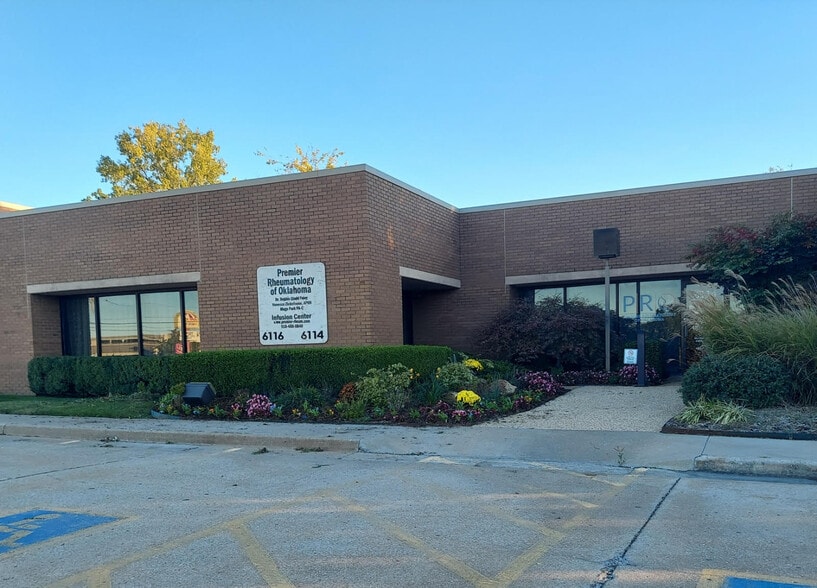 6114-6116 E 61st St, Tulsa, OK à vendre - Photo du bâtiment - Image 2 de 6