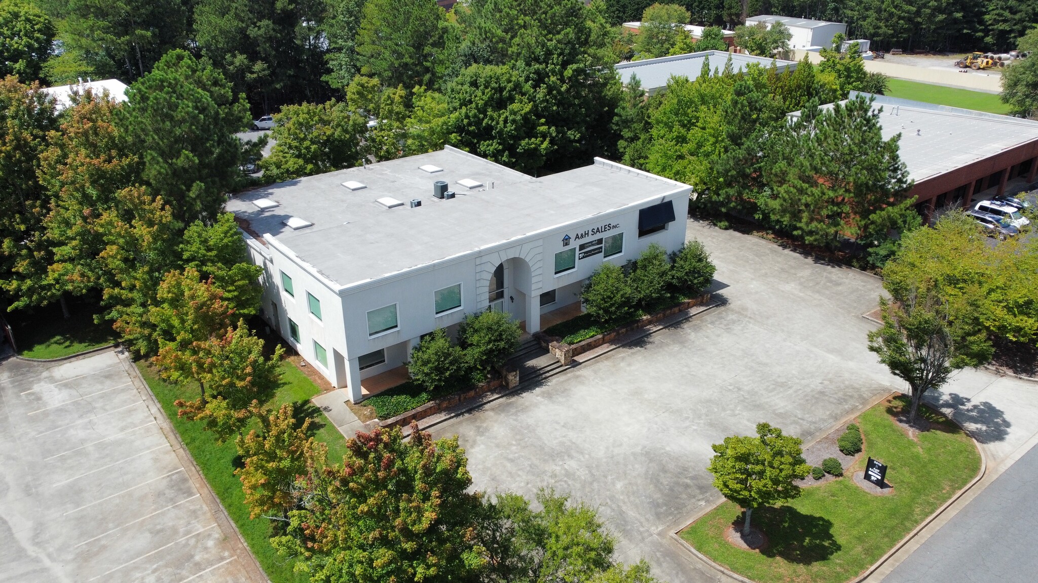 5010 Old Ellis Pt, Roswell, GA for sale Building Photo- Image 1 of 1