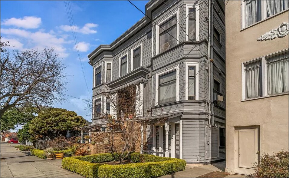 739 Santa Clara Ave, Alameda, CA à vendre - Photo du bâtiment - Image 2 de 31