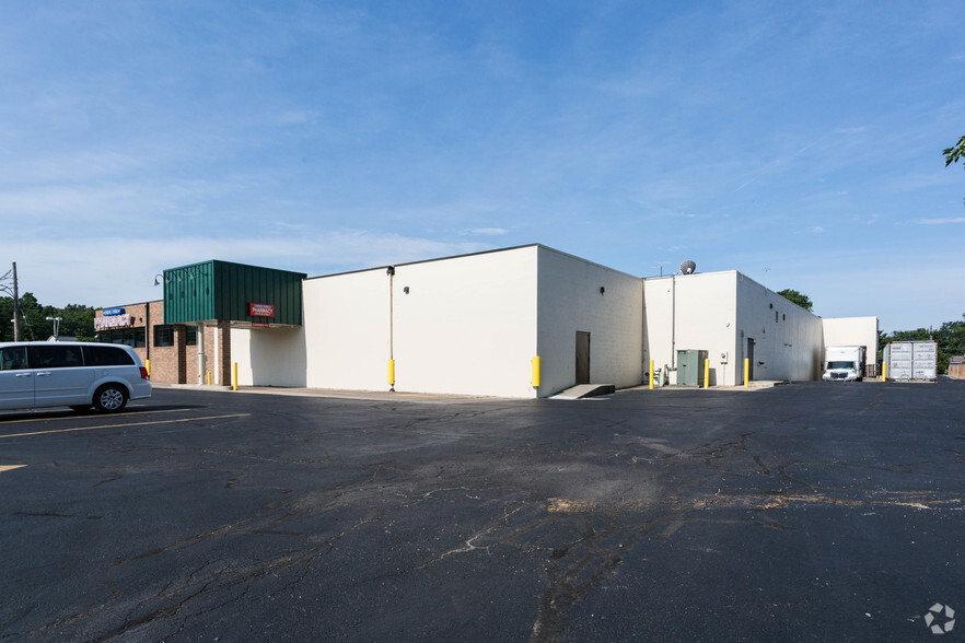 4208-4248 Liberty Ave, Vermilion, OH for lease - Building Photo - Image 3 of 8