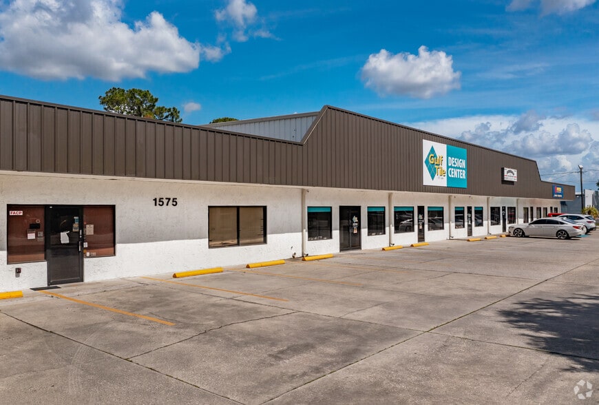 1575 Cattlemen Rd, Sarasota, FL for lease - Building Photo - Image 1 of 20