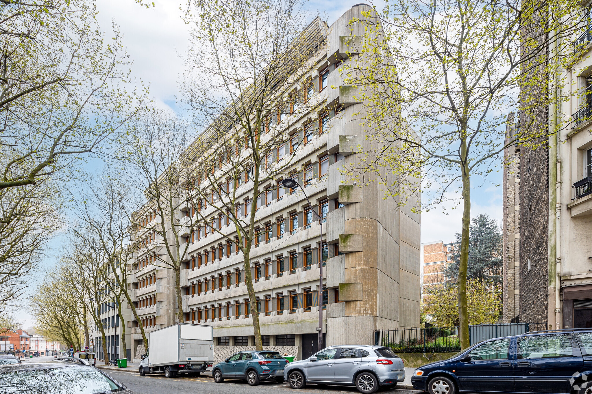 62 bis Rue de Mouzaïa, Paris for lease Primary Photo- Image 1 of 4