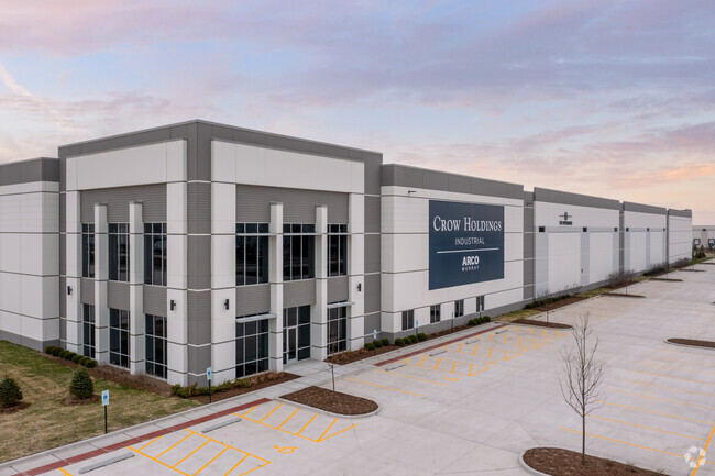 More details for 775 Veterans Pky, Bolingbrook, IL - Multiple Space Uses for Lease