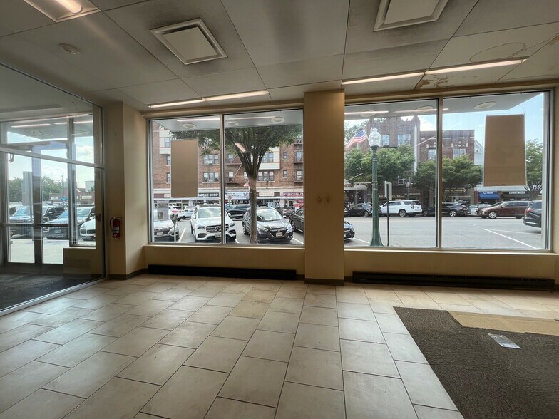 221 Mamaroneck Ave, Mamaroneck, NY à louer - Photo principale - Image 1 de 5