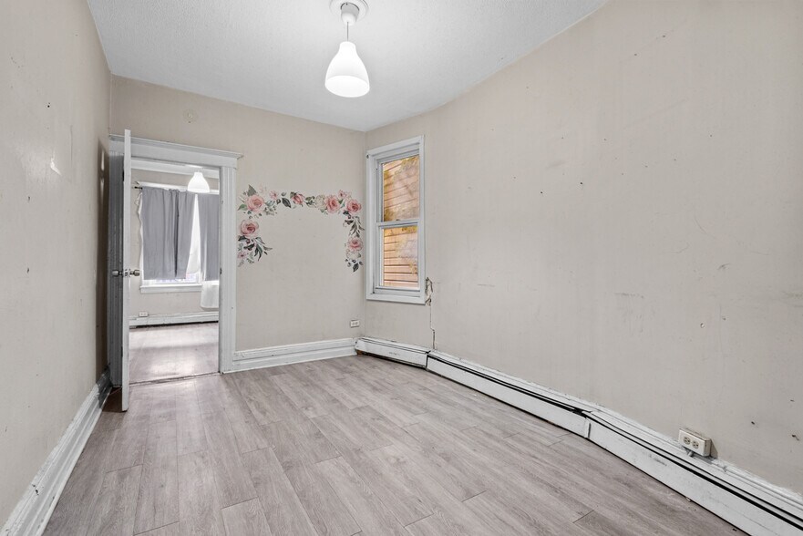 571 W Side Ave, Jersey City, NJ à vendre - Photo du bâtiment - Image 2 de 24