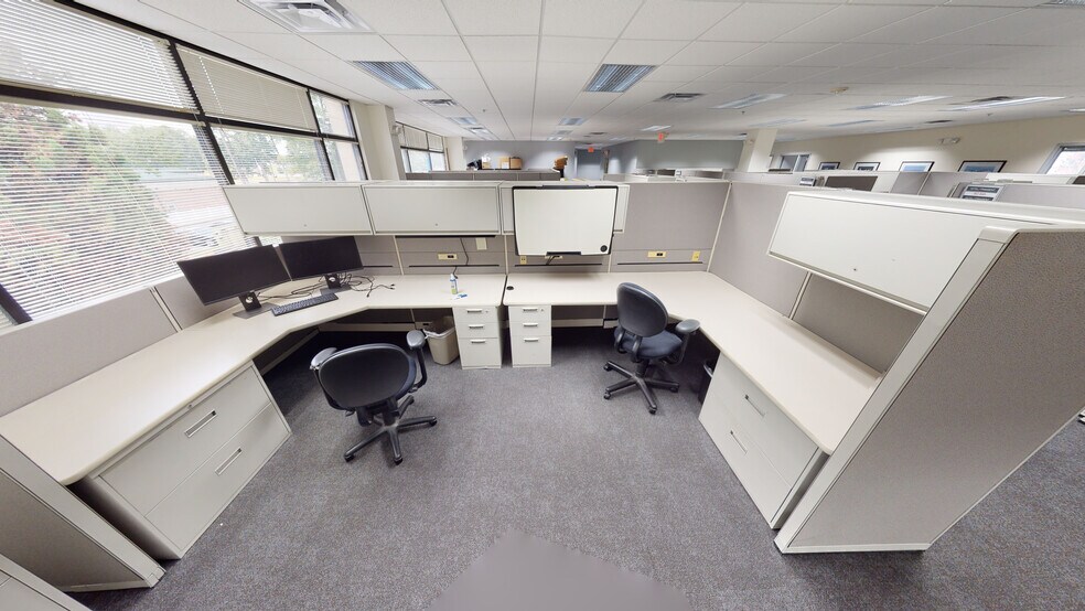 5025 Bradford Dr, Huntsville, AL à louer - Photo intérieure - Image 3 de 14