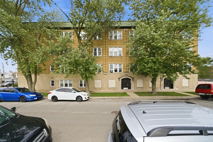 4057 W School St, Chicago, IL for sale - Building Photo - Image 2 of 28