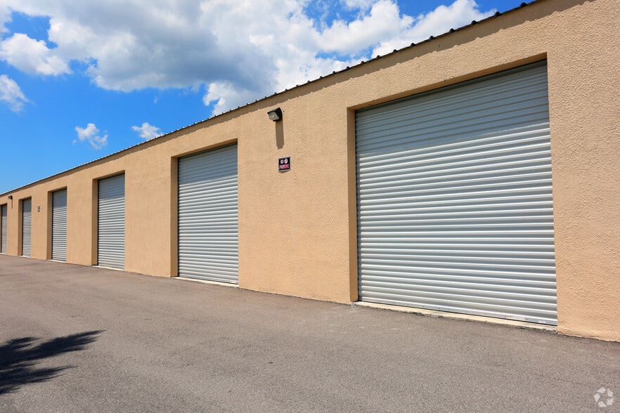 5316 Lena Rd, Bradenton, FL for lease - Building Photo - Image 3 of 13
