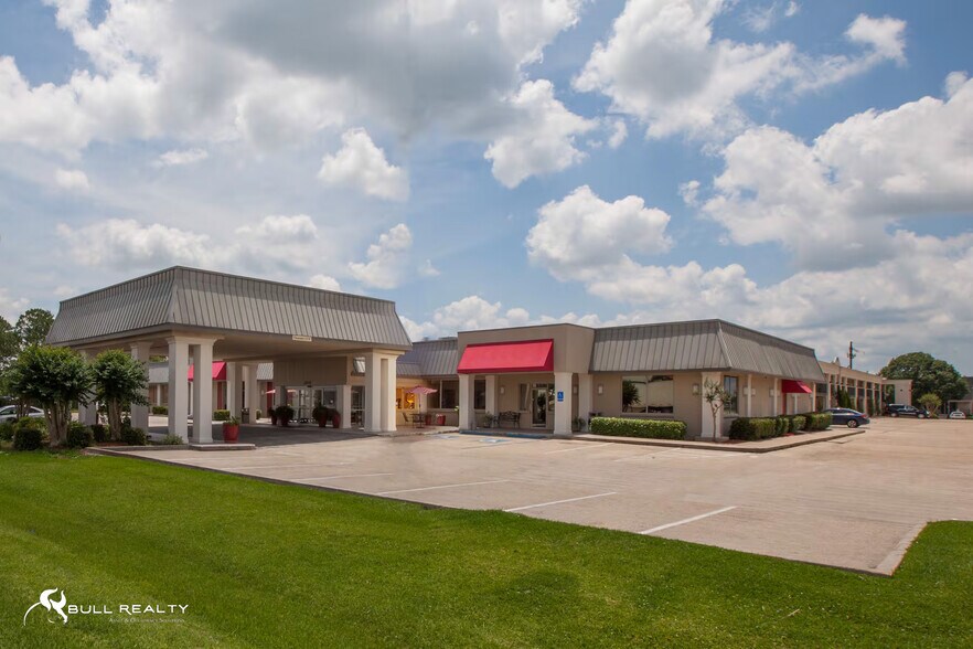 2915 Highway 14, New Iberia, LA à vendre - Photo du bâtiment - Image 2 de 21