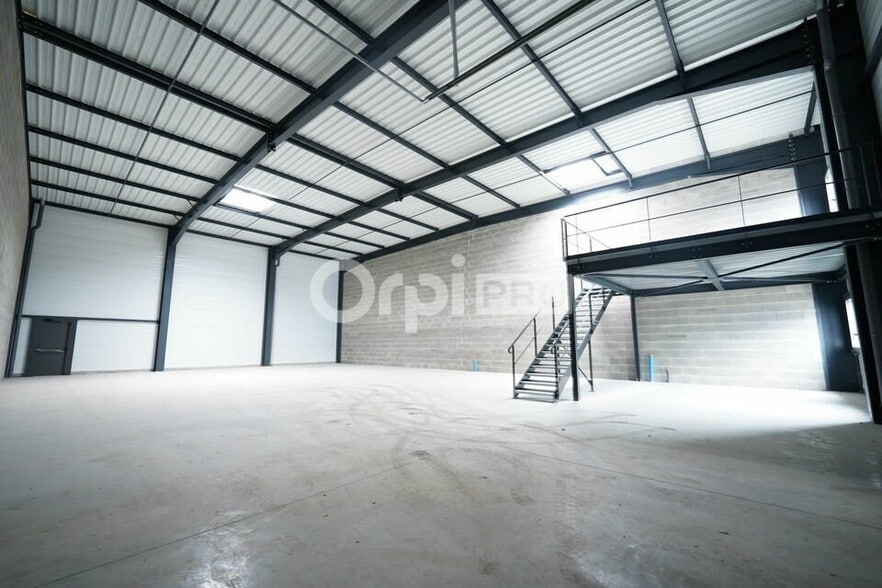 Flex in Saint-Vulbas for sale - Interior Photo - Image 3 of 12