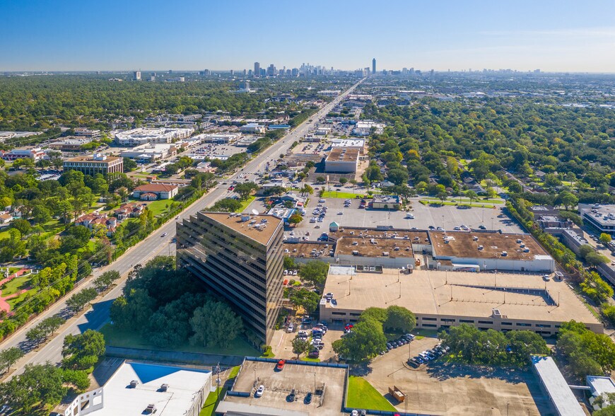9801 Westheimer Rd, Houston, TX à louer - Aérien - Image 3 de 28