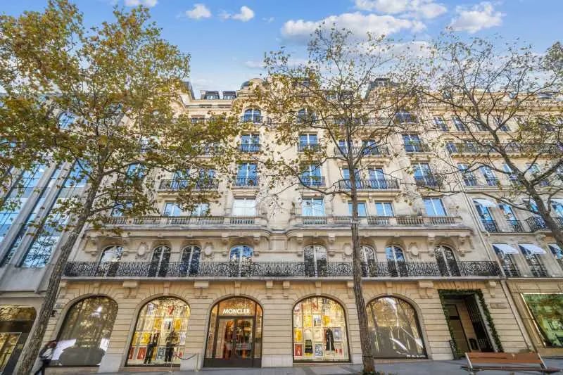 119-121 Avenue Des Champs Elysées, Paris for lease - Building Photo - Image 2 of 10