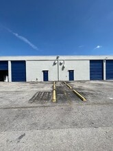 15900-15998 NW 48th Ave, Miami Gardens, FL for lease Building Photo- Image 2 of 3
