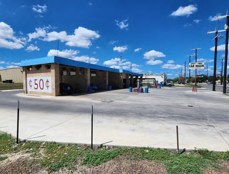 1811 Springvale Dr, San Antonio, TX à vendre - Photo principale - Image 1 de 3